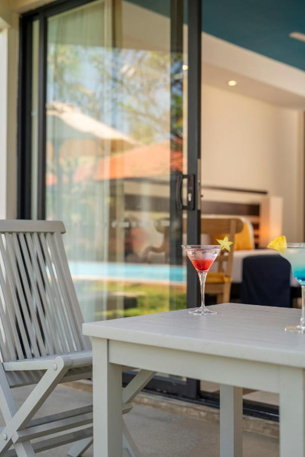 Superior Twin Room Poolside Terrace