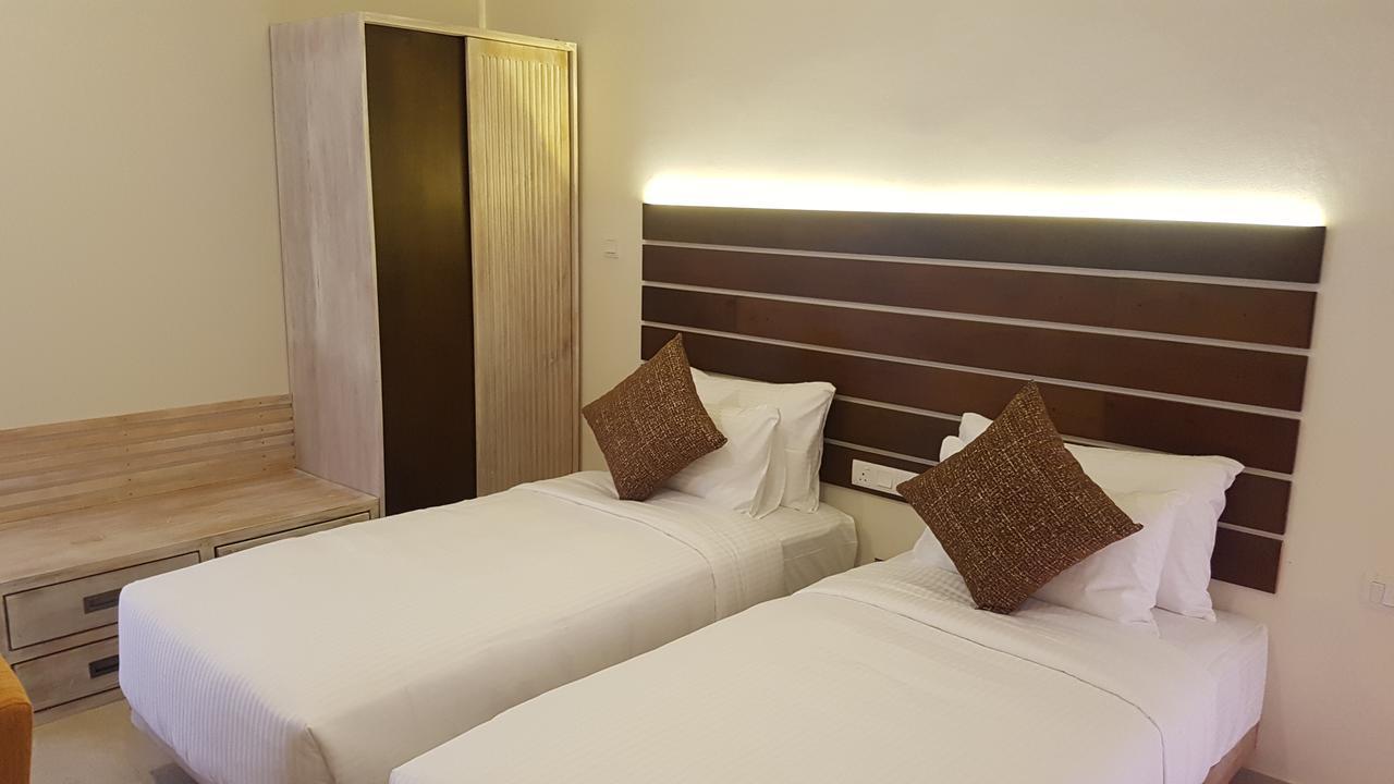 Standard Twin Room (Free Airport Drop-off)