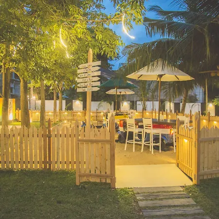 Tuk Tuk Boutique Hotel-2